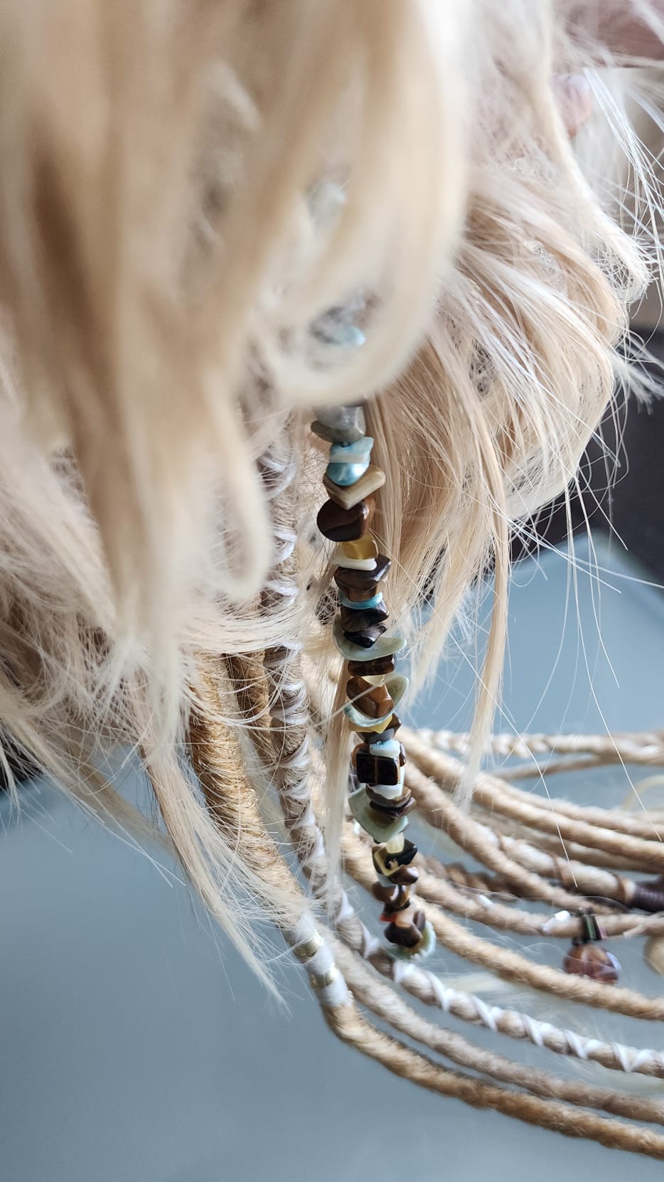 Dreadlocks | Messy bun | Murmures de Sable Doré 🏝️ - EmyNova