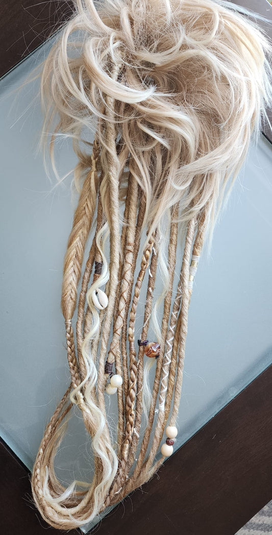 Dreadlocks | Messy bun | Murmures de Sable Doré 🏝️ - EmyNova